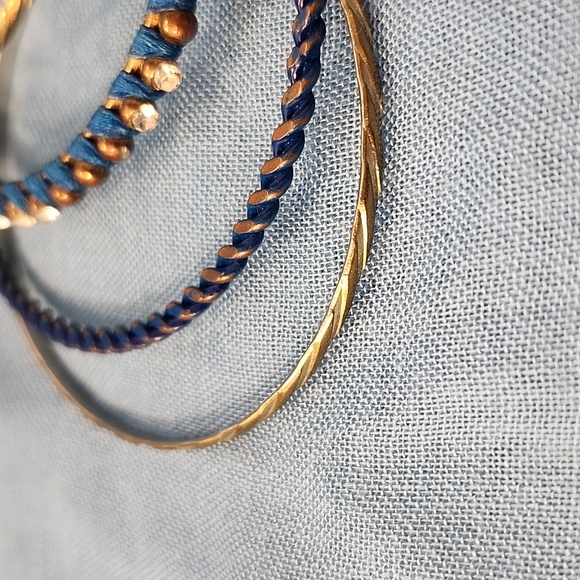 Stackable Gold & Blue Thread-Wrapped Bangle Set - Picture 4 of 4
